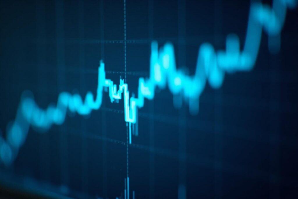 S&P 500: Tom Lee sieht Rally-Chance, Ed Yardeni warnt vor Risiken